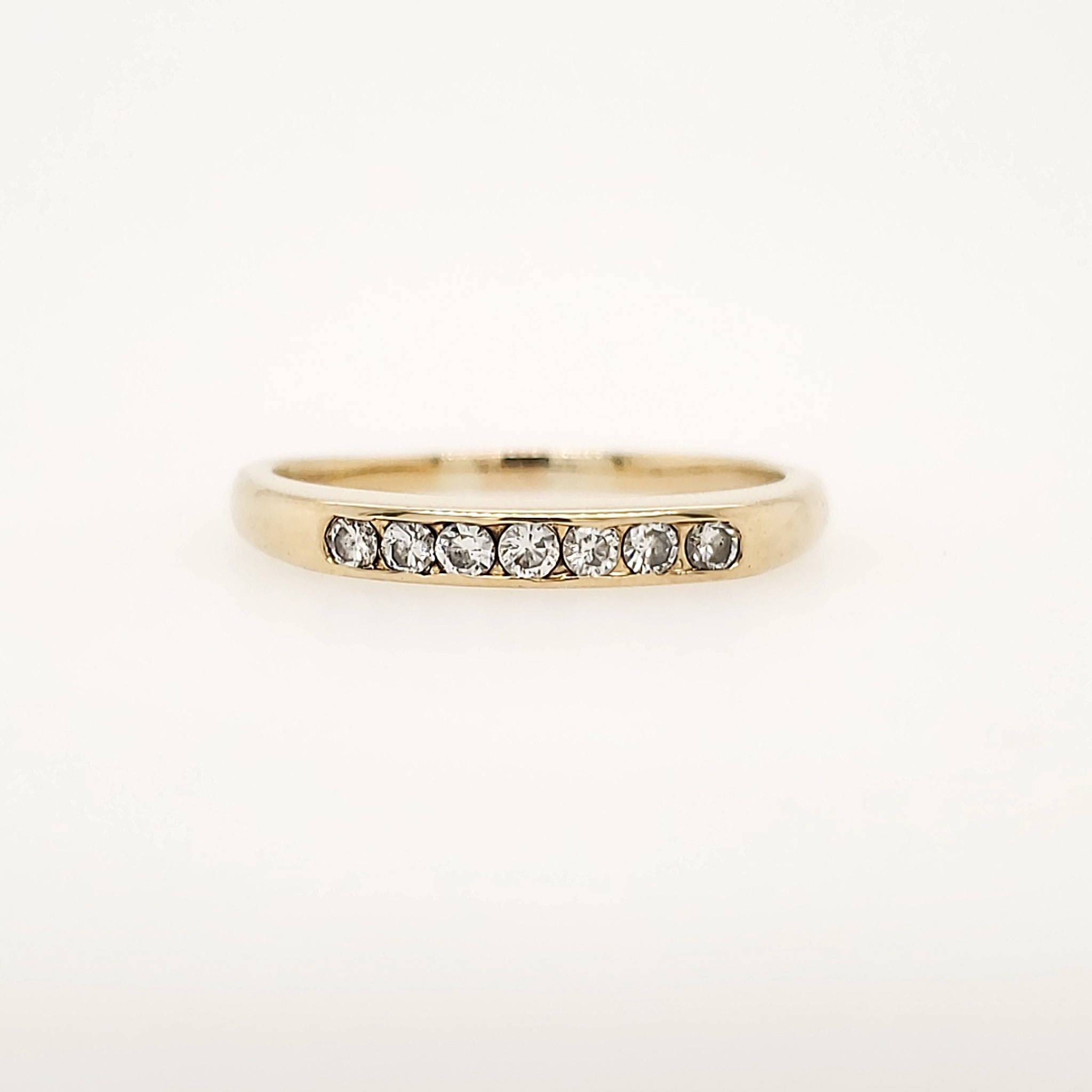 47706 14K YELLOW GOLD .15TCW DIAMOND WEDDING BAND
