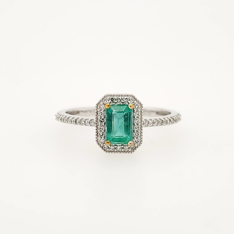 40131 14K WHITE GOLD .15CTW DIAMOND HALO EMERALD RING