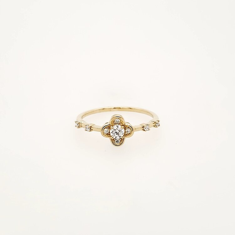 40240 14K YELLOW GOLD .17CTW DIAMOND CLOVER FLOWER DESIGN FASHION LADIES  RING