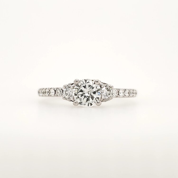 475168 18K WHITE GOLD .63CT DIAMOND CENTER I COLOR SI2 .35CT DIAMOND SETTING ENGAGEMENT RING