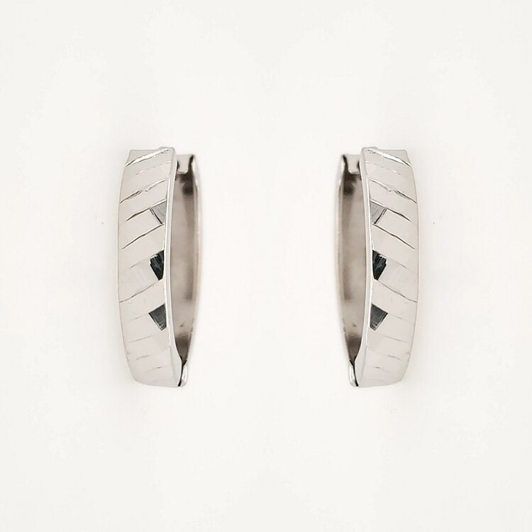 30981 14K WHITE GOLD 0.70" 3.35MM  DIAMOND CUT HOOPS