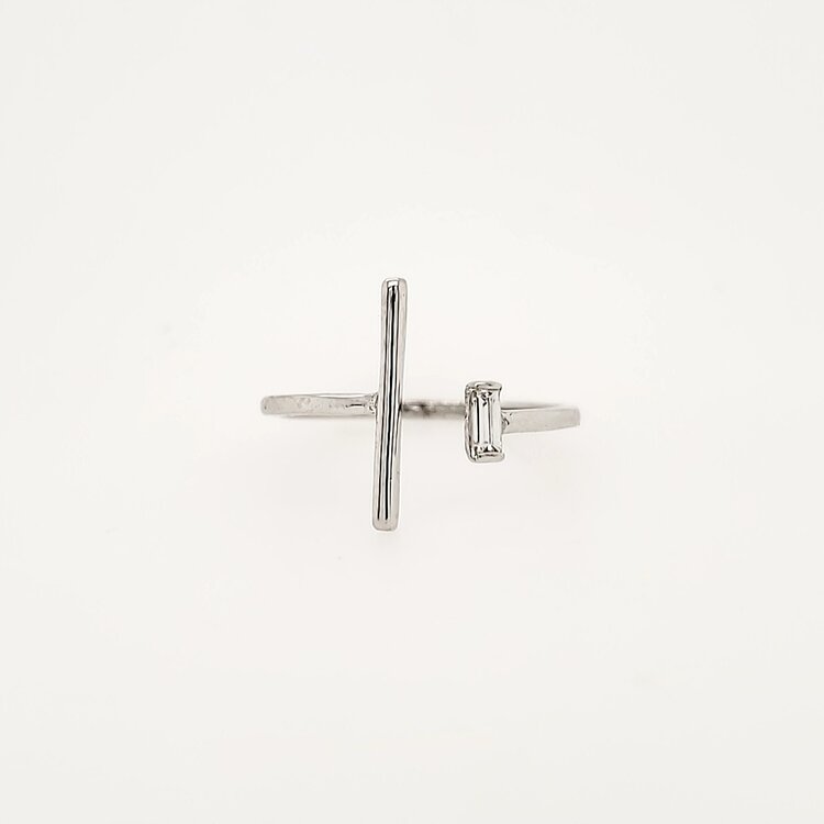 40271 14K WHITE GOLD OPEN DESIGN BAR AND 0.06TCW BAGUETTE RING