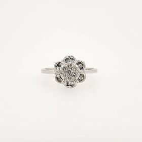 40281 14K WHITE GOLD ROUND AND BAGUETTE DIAMOND  EFFY FLOWER RING