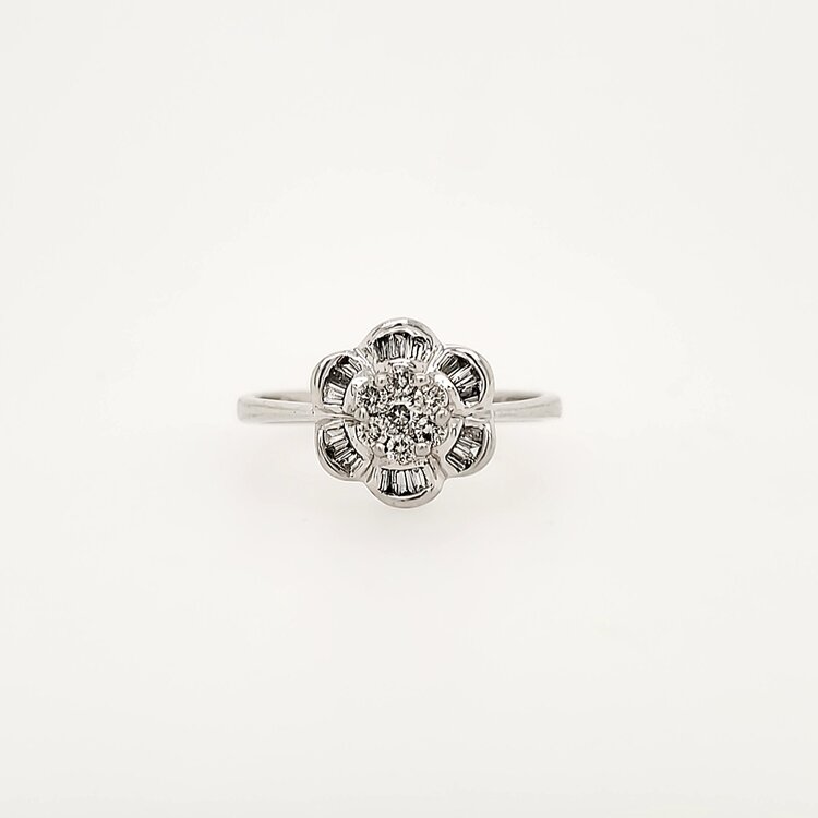 40281 14K WHITE GOLD ROUND AND BAGUETTE DIAMOND  EFFY FLOWER RING