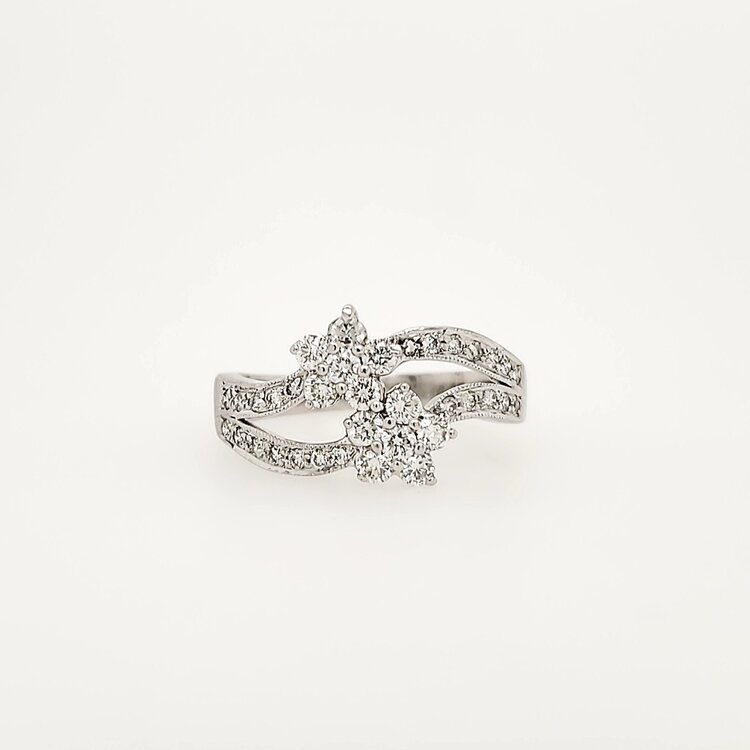 40280 18K WHITE GOLD .50CTW DIAMOND TWO FLOWER CUT OUT DESIGN FASHION RING
