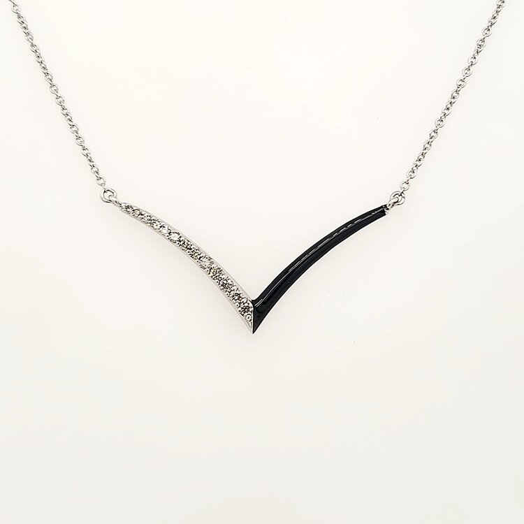 70599 10K WHITE GOLD .17CTW DIAMOND V SHAPE HALF BLACK ENAMEL NECKLACE