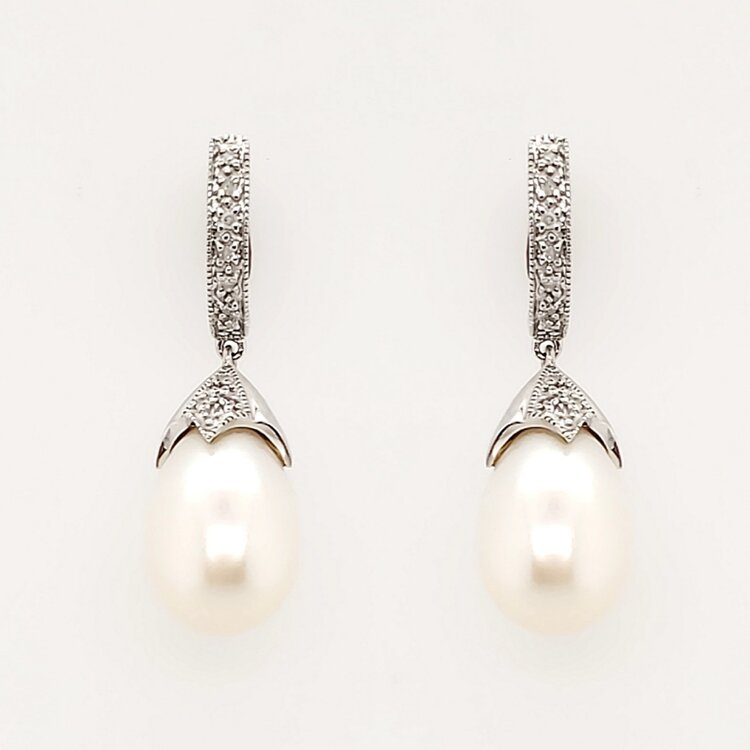 31284 14K WHITE GOLD DIAMOND PEARL DROP EARRINGS