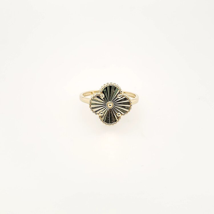 40370 14K YELLOW GOLD DIAMOND CUT CLOVER RING