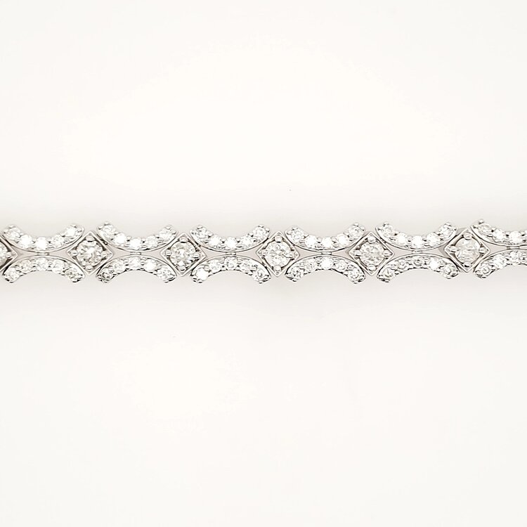 20434 10K WHITE GOLD 2CTW DIAMOND DOUBLE OPPOSITE WAVE DESIGN FANCY BRACELET