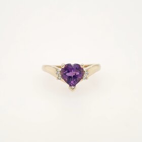 40381 10K YELLOW GOLD HEART SHAPE AMETHYST WITH DIAMOND ACCENTS LADIES RING
