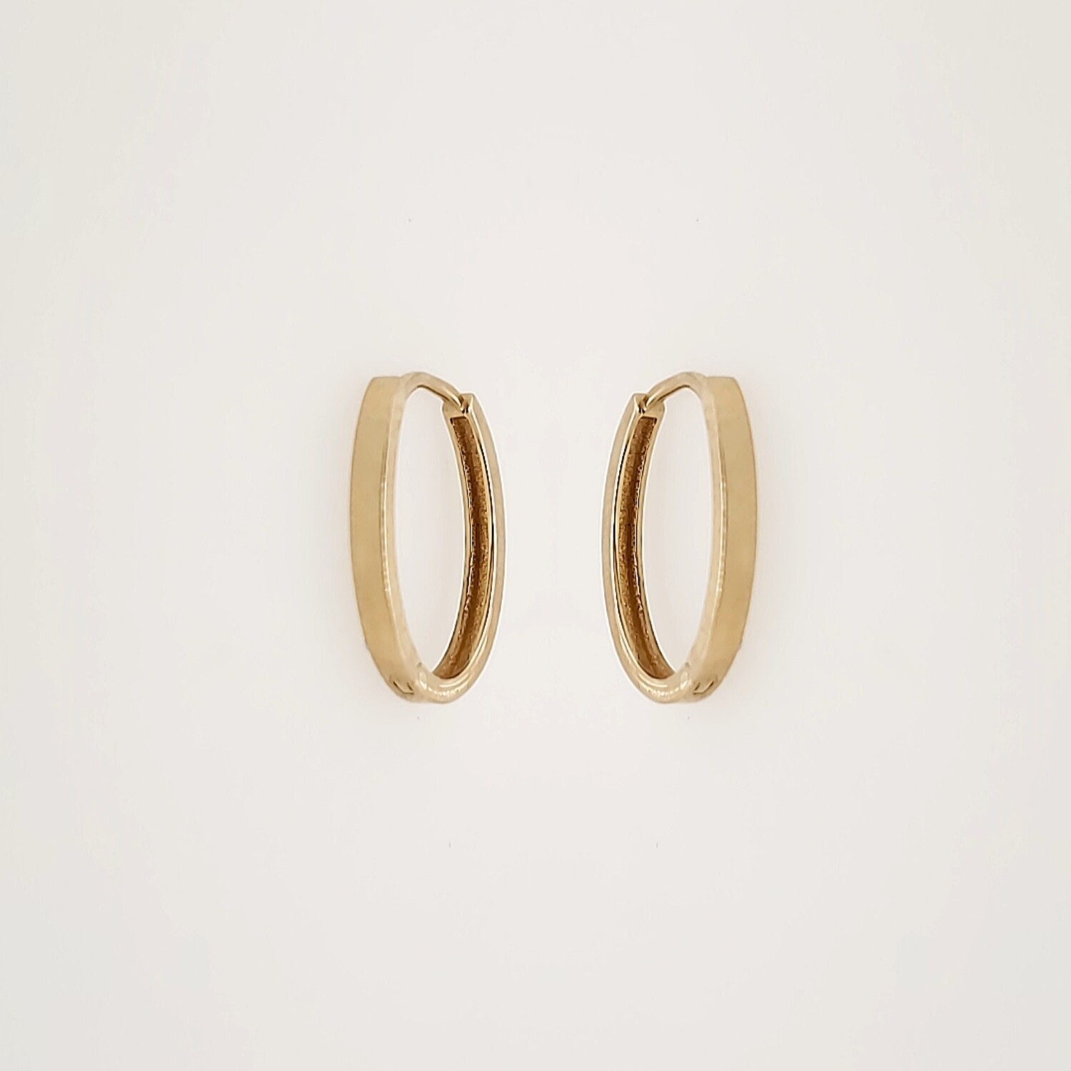 ピアス LESS IS MORE 14K gold oval earrings m 61eIe73NK2L._UY1000_.jpg