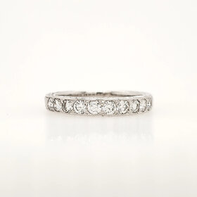 475269  18K WHITE GOLD .75CTW DIAMOND MILGRAIN SET COMMON PRONG WEDDING BAND