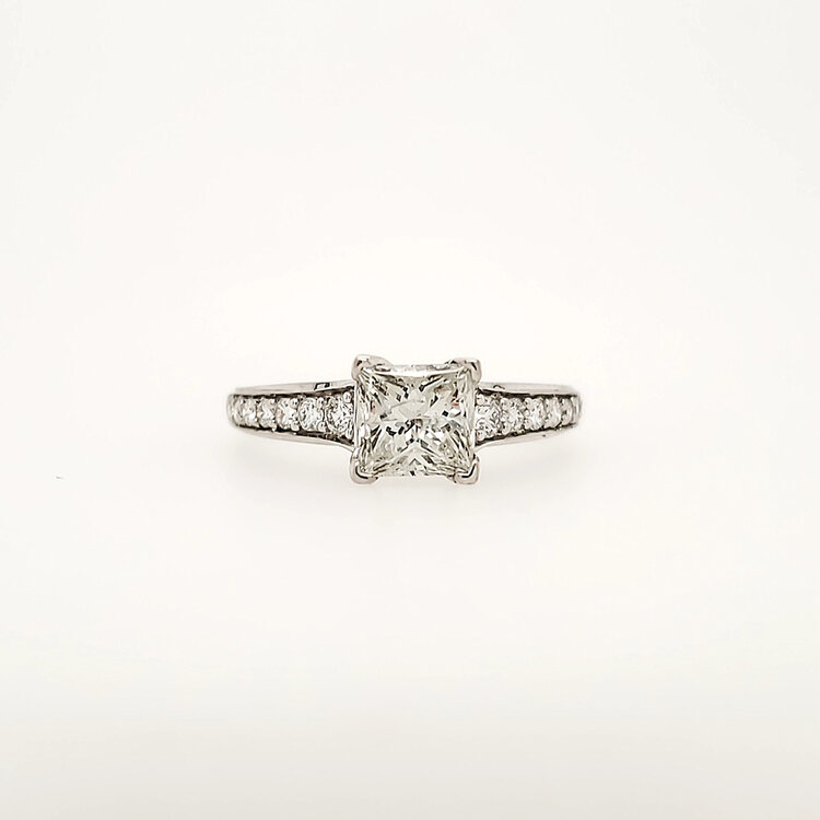 475007 18K WHITE GOLD .92CT PRINCESS CUT ENHANCED  DIAMOND CENTER .24TCW DIAMONDSETTING  ENGAGEMENT RING