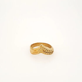 40444 14K YELLOW GOLD CHEVRON HALF DOTTED/HALF STRIPED RING