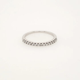 475276 10K WHITE GOLD .15CTW DIAMOND SHARED PRONG WEDDING BAND