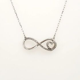 70742 10K WHITE GOLD DIAMOND  INFINITY WITH HEART NECKLACE