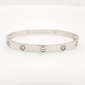 20499 18K WHITE GOLD .25CTW DIAMOND LOVE BRACELET