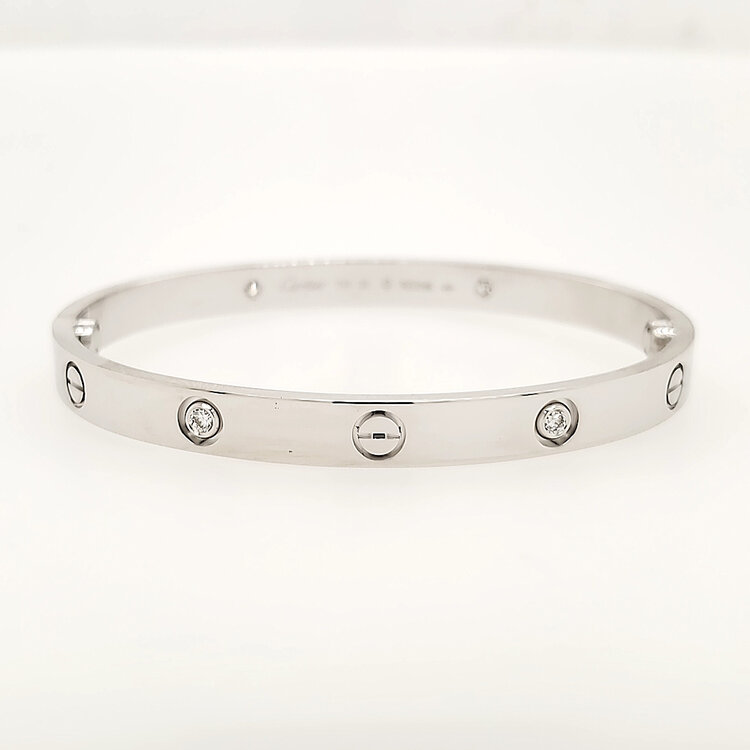 20499 18K WHITE GOLD .25CTW DIAMOND LOVE BRACELET
