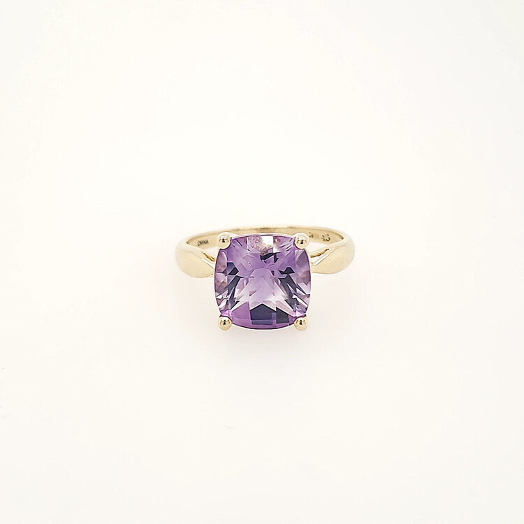 40464 10K YELLOW GOLD CHECKER BOARD CUT AMETHYST LADIES RING