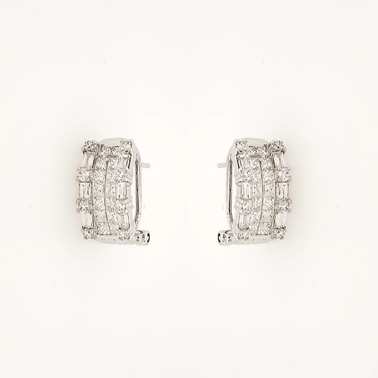 31517 18K WHITE GOLD 2CTW DIAMOND BAGUETTE AND ROUND OMEGA BACK EARRINGS