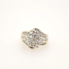 40467 14K YELLOW GOLD 1.50CTW DIAMOND BAGUETTE AND ROUND COCKTAIL RING