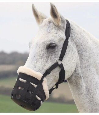 Shires Equestrian Deluxe Comfort muzzle