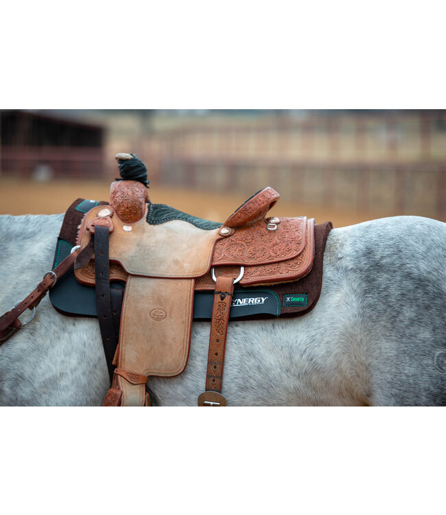 Tapis De Selle En Feutre Showman - Dimensions 31 X 31 Pouces - Pour Cheval - Confort Et Absorption