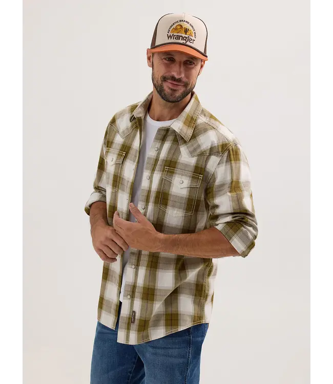 Wrangler Retro Premium Long Sleeve Western Snap Plaid Shirt