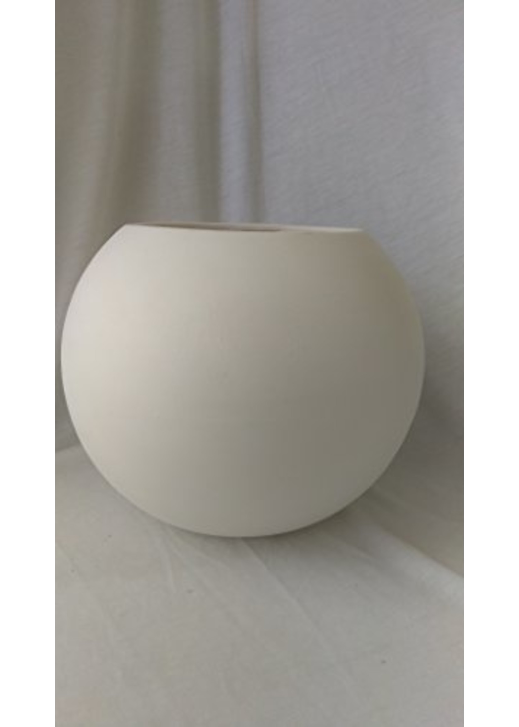 Creative Kreations Ceramics and Gifts Med Ball Planter 7" x 5" Ceramic Bisque Ready to Paint