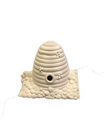 Creative Kreations Ceramics and Gifts Bee ( Skep) Hive Insert for Pick Up Truck Ceramic Bisque, Ready to Paint