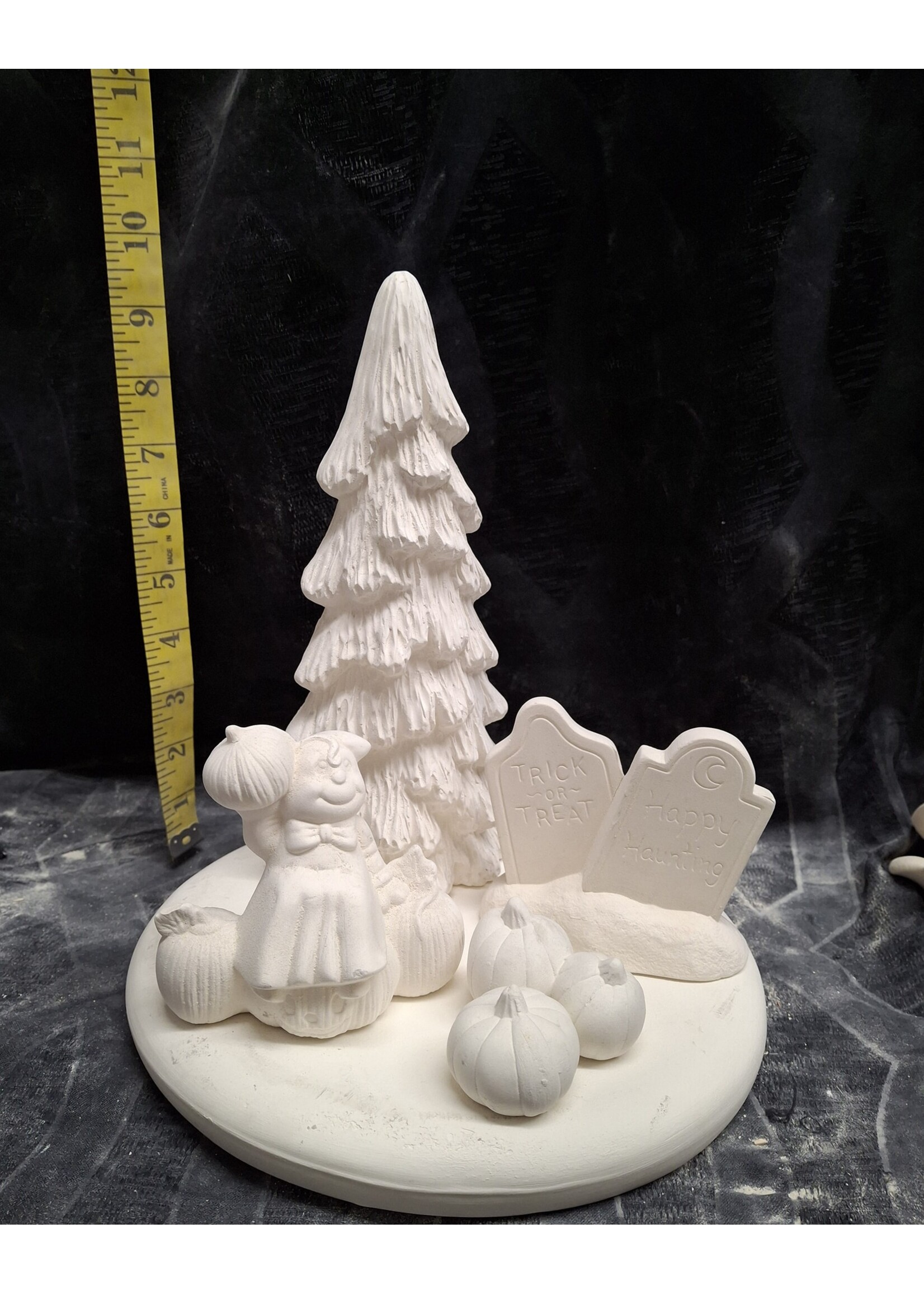 Creative Kreations Ceramics and Gifts Ghosts with pumkins in a graveyard Halloween 5 piece set