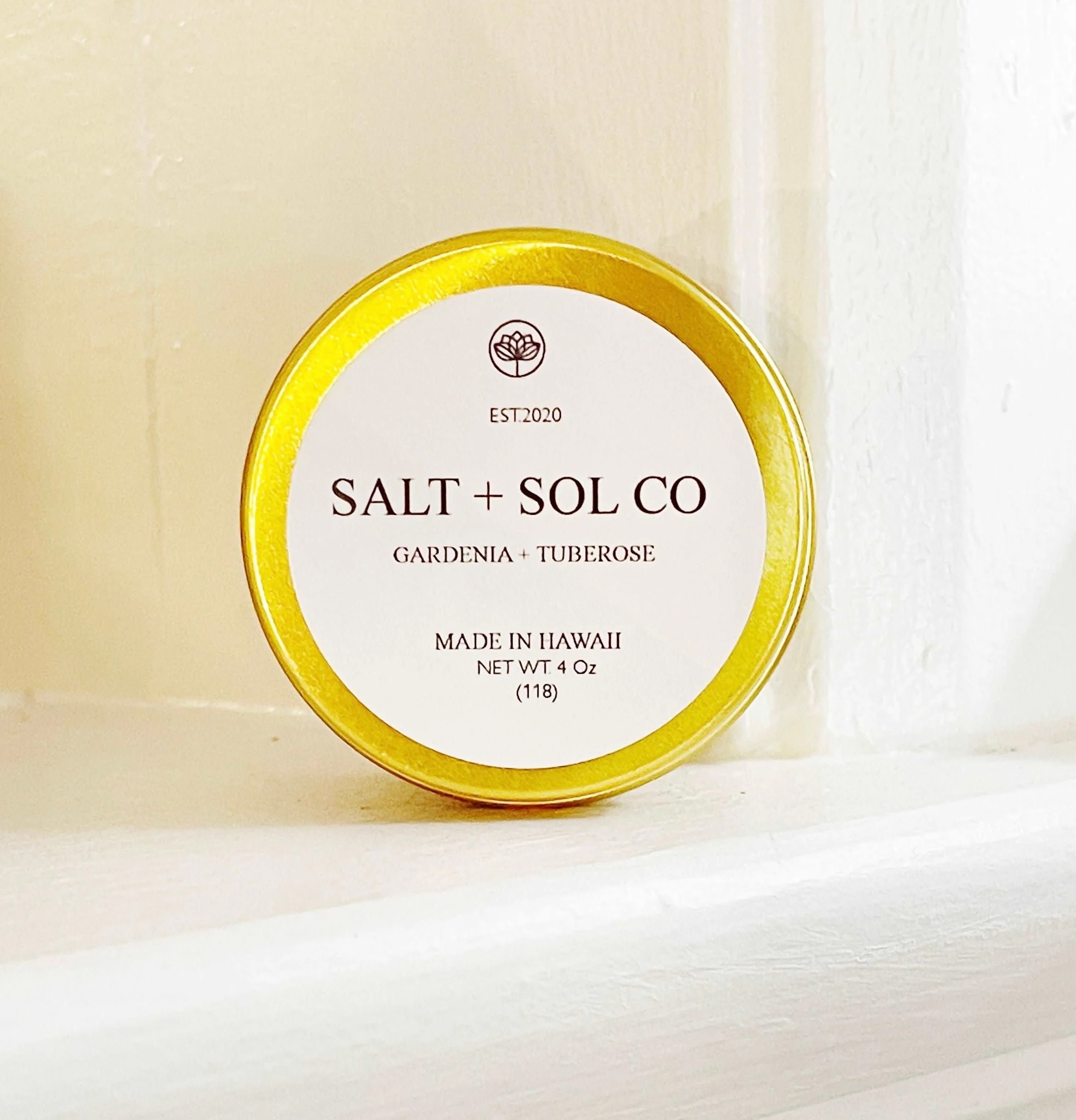 Salt & Sol Co. 4OZ GOLD BLUSH CANDLE: GARDENIA