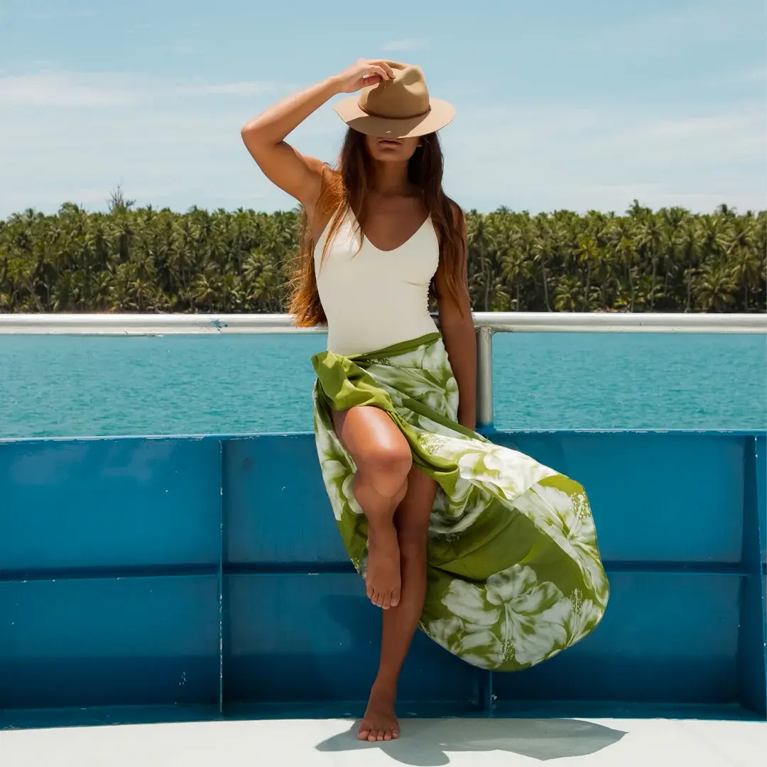 Aloha de Mele PAREO-SUMMER GREEN