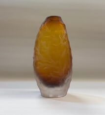 Heather Mettler TALL AMBER PEBBLE VASE WITH ETCHED CORAL