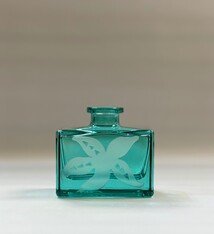 Heather Mettler TINY RECTANGLE TURQUOISE VASE WITH ETCHED STARFISH