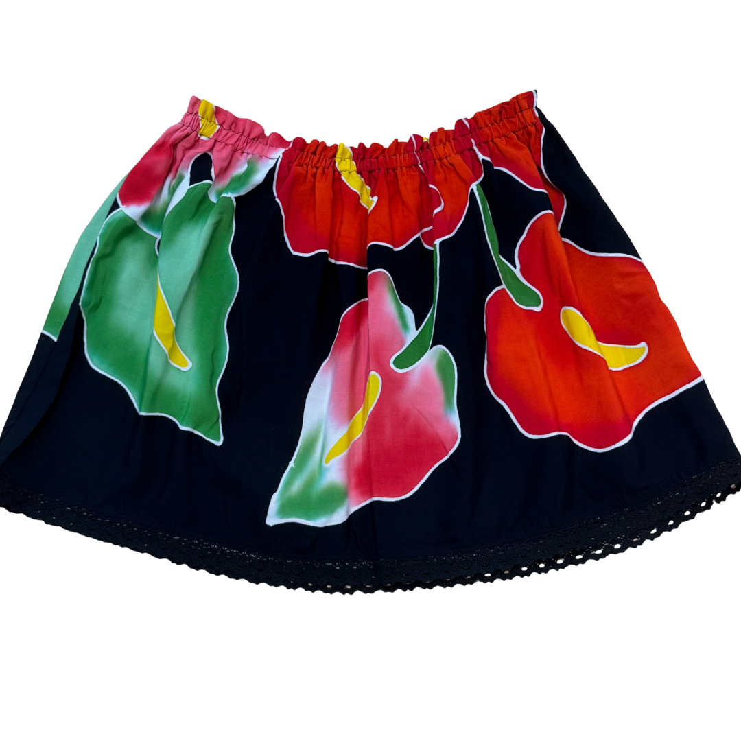 Ginger Leong Made in Hawaii Hula Iki Top-Small/Med-Anthuriums on Black-Black Lace