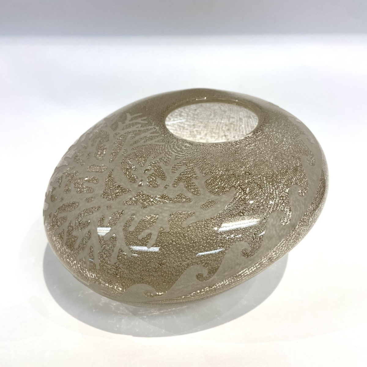 Heather Mettler LARGE LOW CORAL VASE WITH CORAL