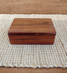 Honolulu Woodworking Designs 4×6 Koa Lift Top Box by Honolulu Woodworking Co.