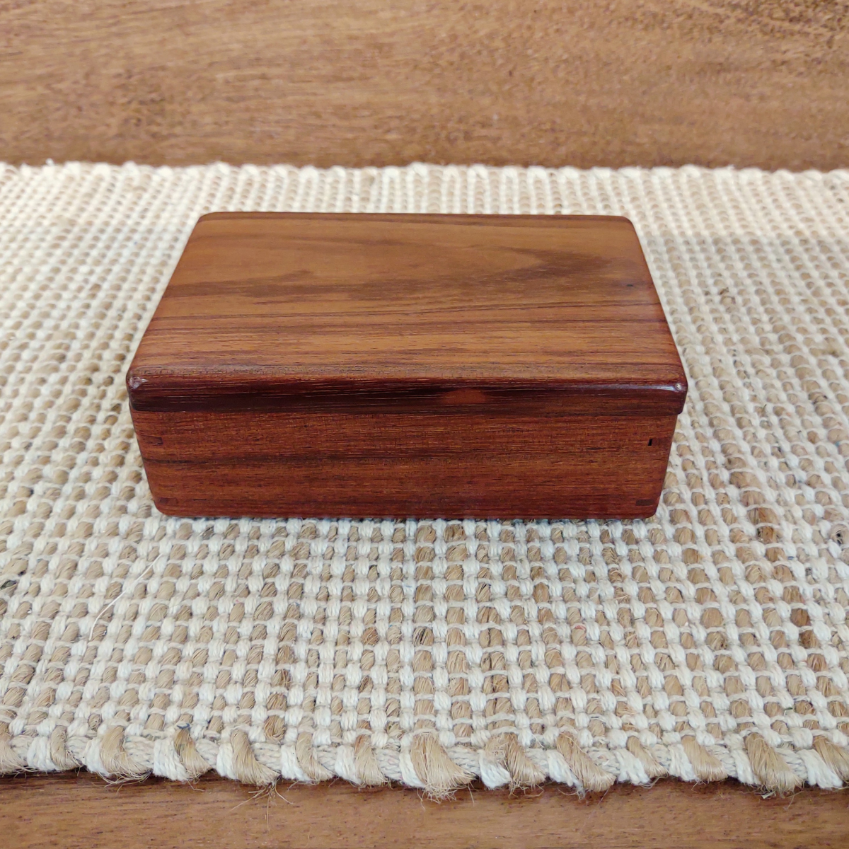 Honolulu Woodworking Designs 4”X6” KOA LIFT TOP BOX