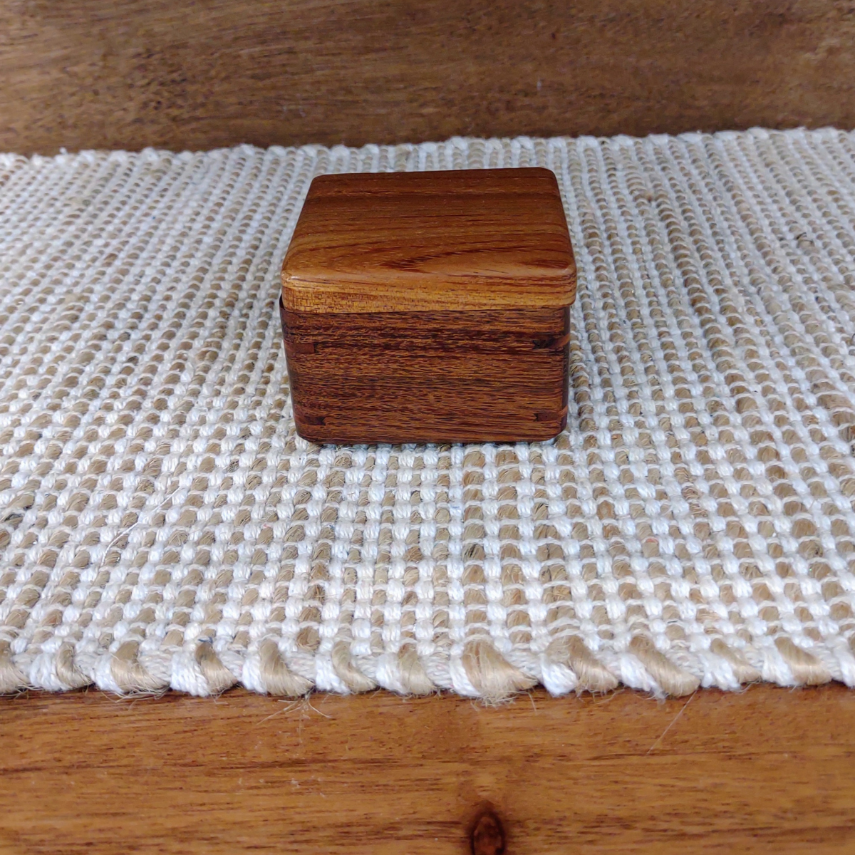 Honolulu Woodworking Designs 3”X3” KOA LIFT TOP BOX