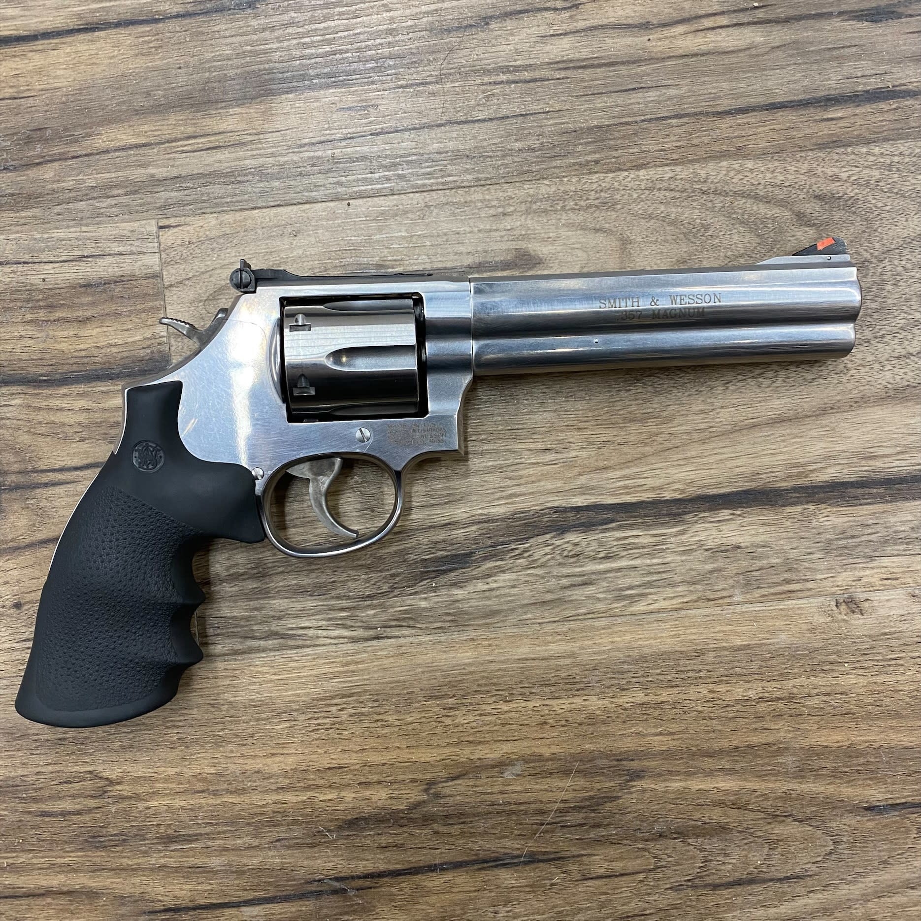 SMITH & WESSON SMITH & WESSON 686-6 REVOLVER, 357 MAG, 6” BARREL, STAINLESS, PRE-OWNED