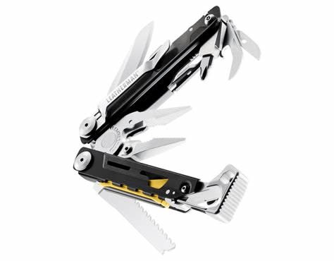 LEATHERMAN LEATHERMAN SIGNAL MULTITOOL, STAINLESS, BLACK MOLLE SHEATH
