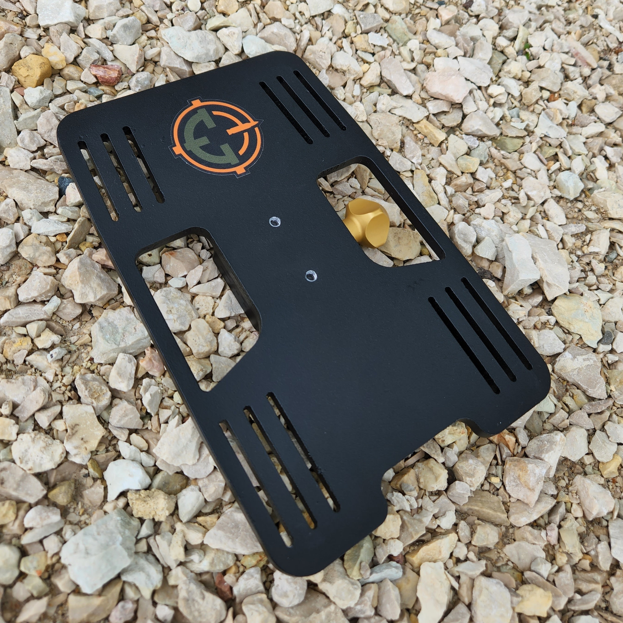 ENGAGE PRECISION ENGAGE PRECISION ALUMINUM ARCA GUN PLATE, FOR USE WITH ALL PLATE BAGS, BLACK