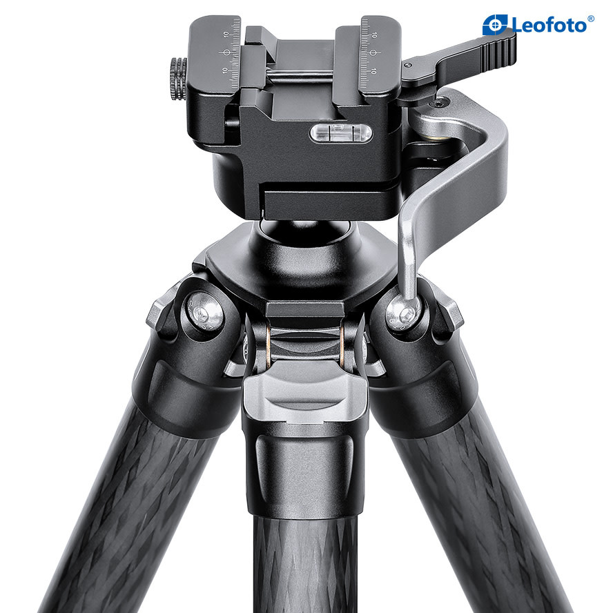LEOFOTO SA403C CARBON FIBER TRIPOD, W/ MA30L RAPID LOCK BALL HEAD, PICATINNY AND ARCA