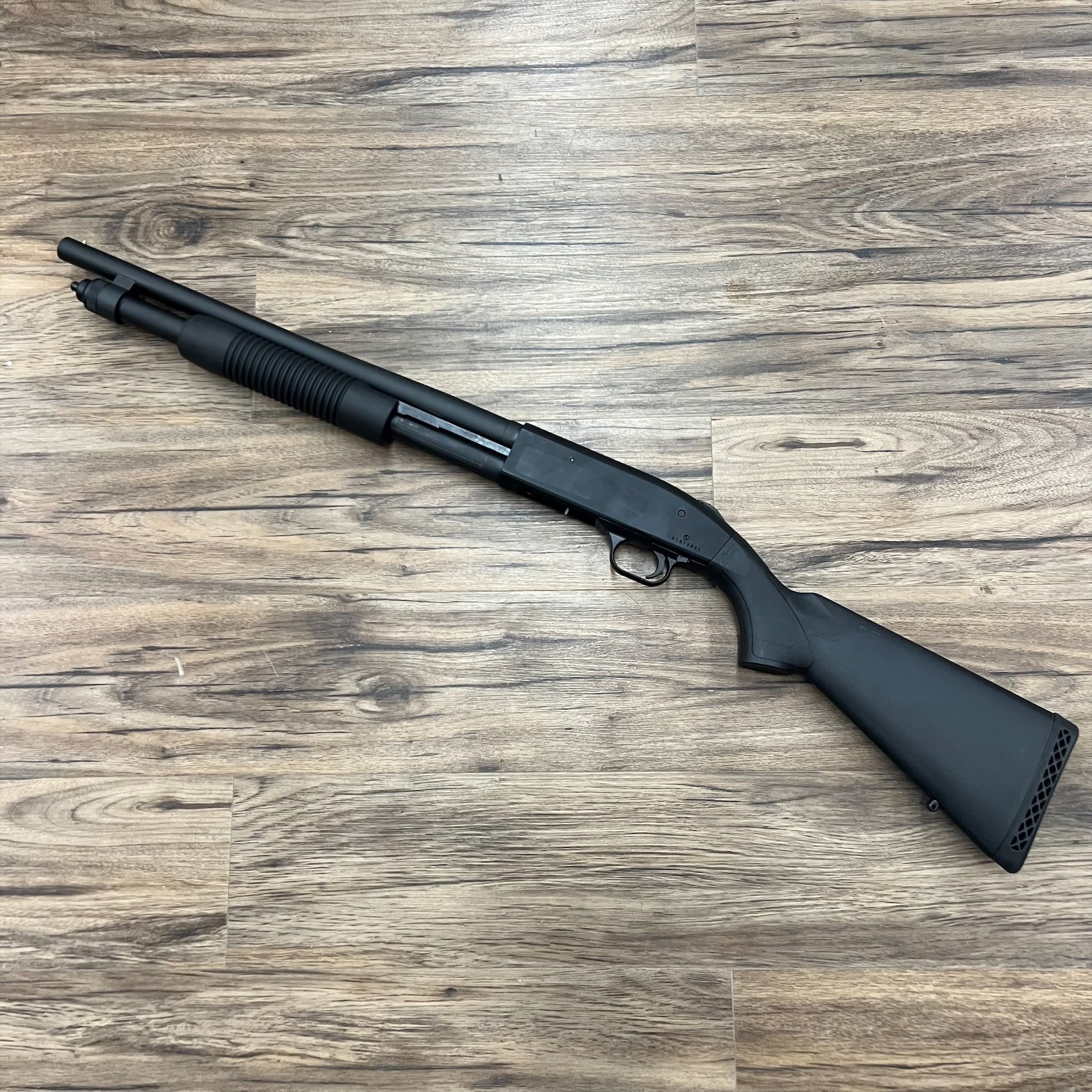 MOSSBERG MOSSBERG 590 SECURITY PUMP SHOTGUN, 12 GA, 3", 18.5" BARREL, BLACK STOCK, PRE-OWNED