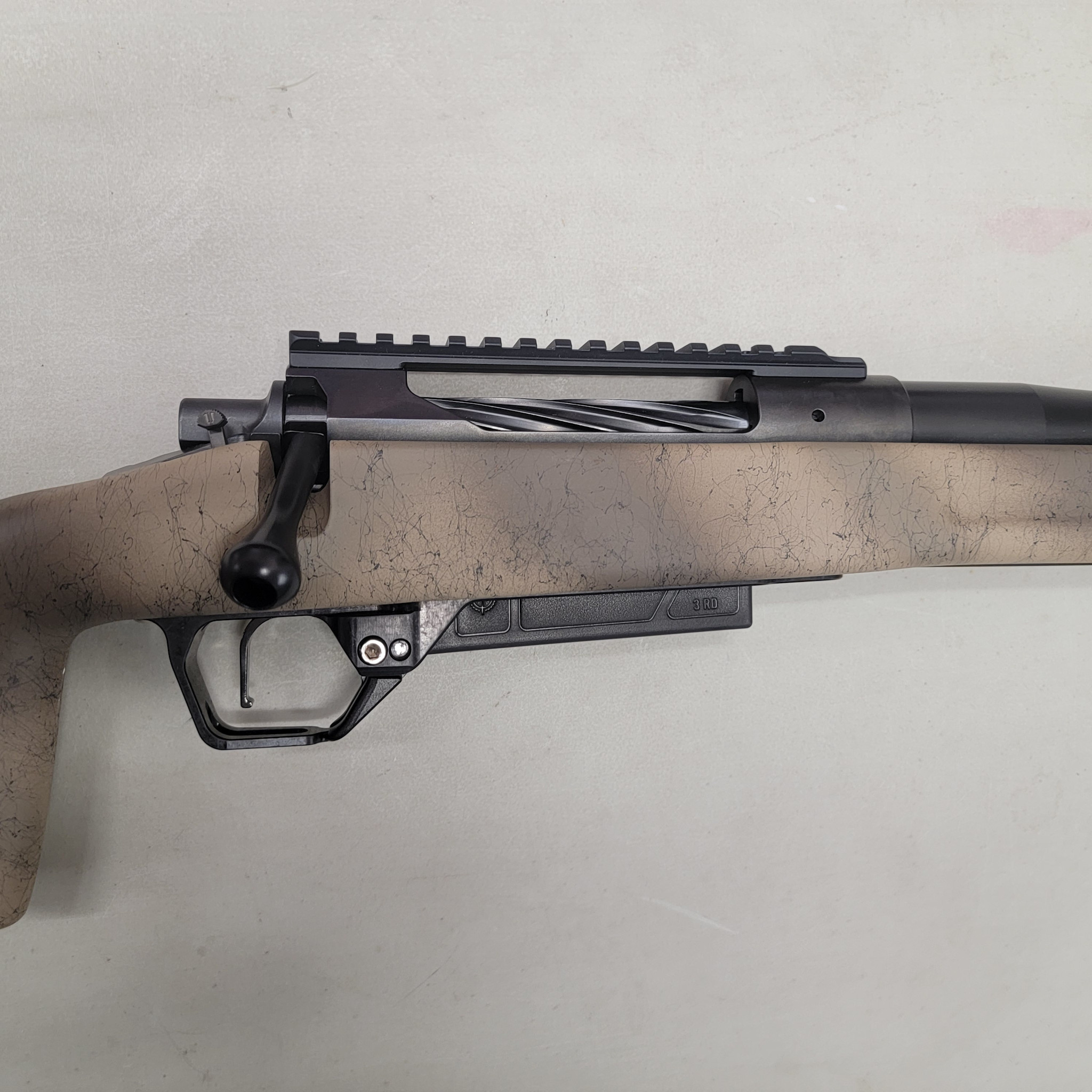 DOMINION OUTDOORS CUSTOM RIFLE BUILDS, 7MM PRC LONG RANGE HUNTING RIFLE, KS ARMS LA3RL 3-LUG ACTION, 26” KS SS 8T #6 BARREL, GRAYBOE PHOENIX 2 DESERT CAMO STOCK, MDT HUNTING BOTTOM METAL, TRIGGER TECH SPECIAL FLAT, SRS TI PRO 3 BRAKE