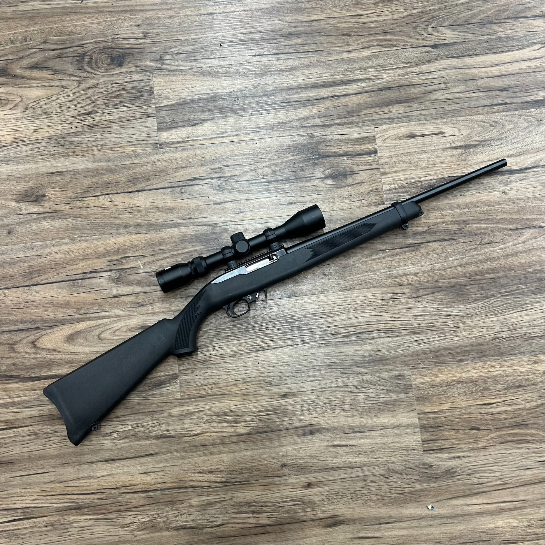 RUGER RUGER 10/22 RIFLE, .22LR, SYNTHETIC STOCK, BUSHNELL 3-9X40 SCOPE, PRE-OWNED