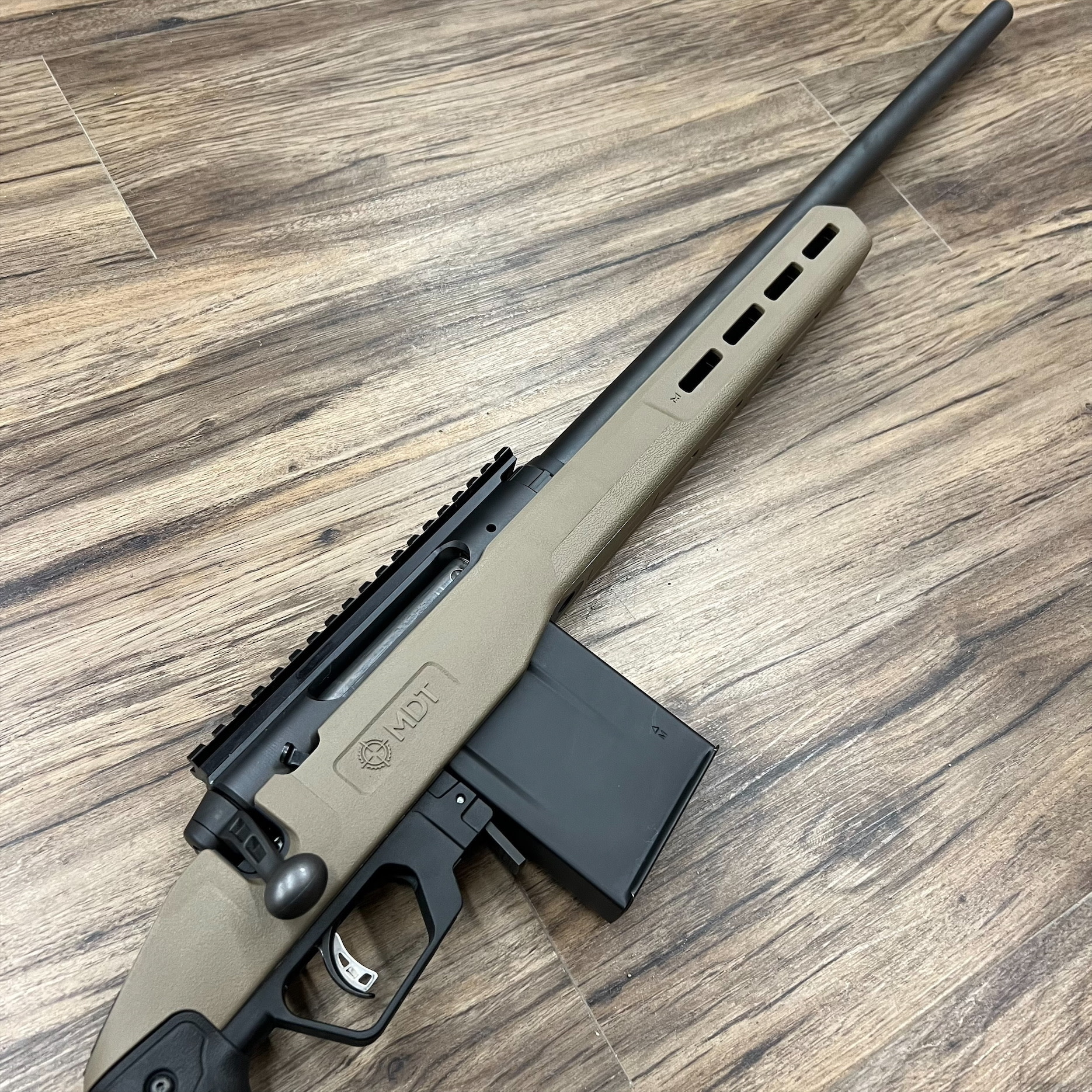 SAVAGE SAVAGE AXIS 2 RIFLE, .223 REM, HEAVY BARREL, MDT FIELD STOCK FDE, PRE-OWNED