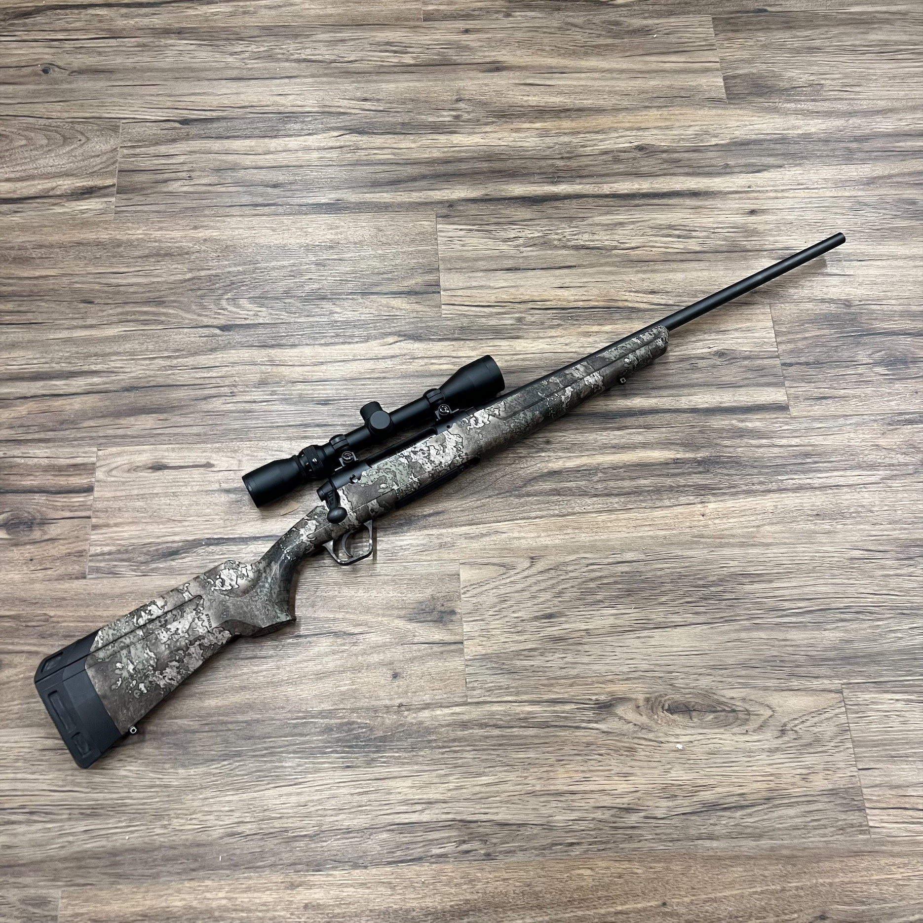SAVAGE SAVAGE AXIS XP RIFLE, 243 WIN, CAMO STOCK, W/ SCOPE, PRE-OWNED