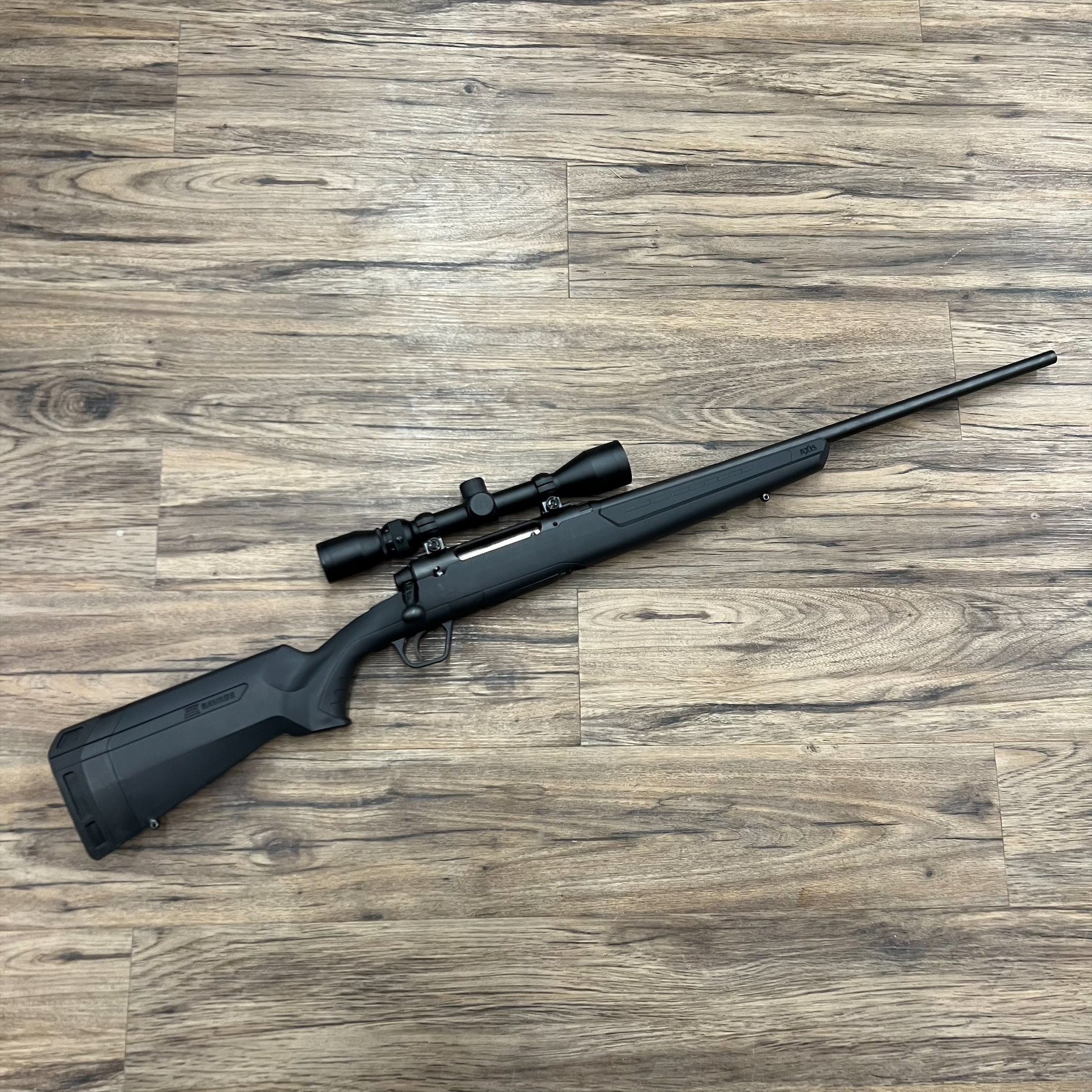 SAVAGE SAVAGE AXIS XP RIFLE, 6.5 CREEDMOOR, W/ 3-9X40 SCOPE, PRE OWNED